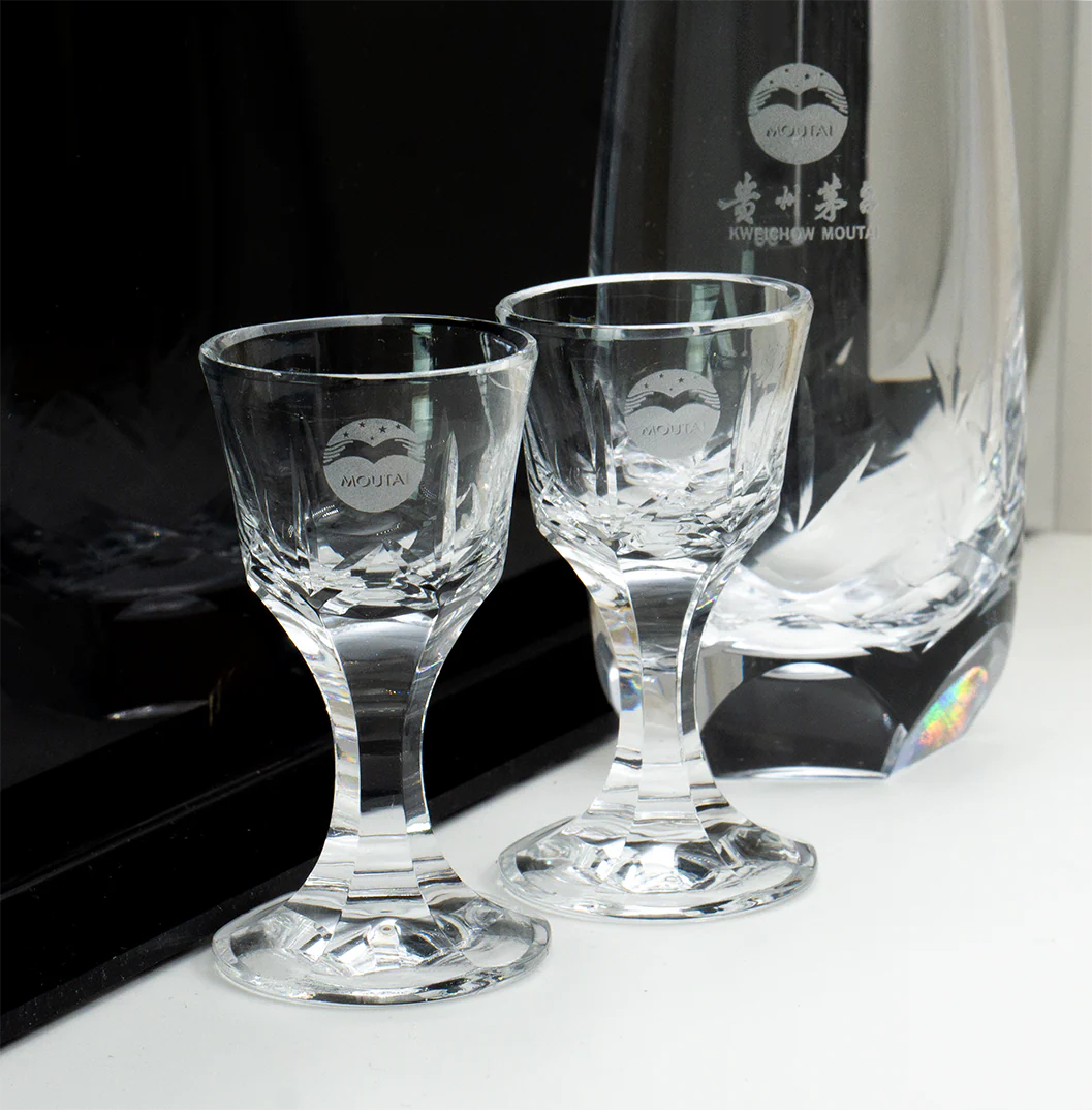 Moutai 2-Cup Drinkware Set - Image 3